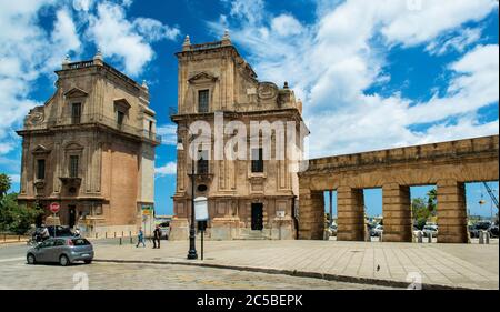 Porta Felice is a monumental City Gate of Palermo; built in Renaissance and Baroque styles between the 16 and 17th centuries, Palermo, Sicily, Italy Stock Photo