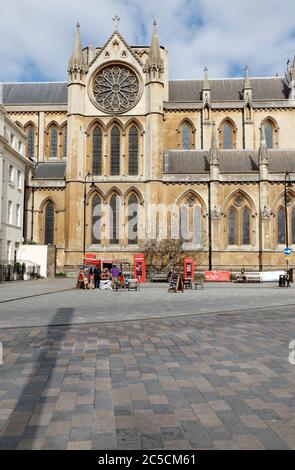 Mobile coffee stall in front of Church of Christ the King, Gordon Square, Bloomsbury, London, UK Stock Photo