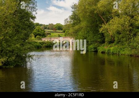 Teston Bridge crossing the River Medway between Maidstone and Wateringbury in Kent, England Stock Photo