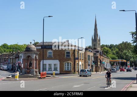 Holy Trinity Church and War Memorial, Roehampton Lane, Roehampton, London Borough of Wandsworth, Greater London, England, United Kingdom Stock Photo