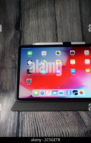 Ipad pro 2018 11 inch with Apple Pencil. Ipad pro is a very