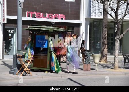 Santa Monica, CA/USA - April 11, 2019: A streeet performer on the Third Street Promenade in Santa Monica on a beautiful summer day Stock Photo