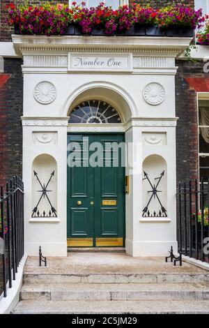 Georgian Architecture London - No 1 Bedford Square Bloomsbury London. One Bedford Square doorway. Built c.1781, architect Thomas Leverton. Stock Photo