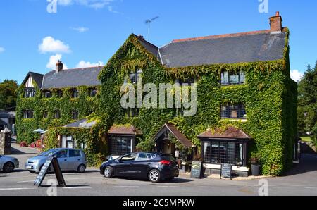 Exmoor White Horse Inn, hotel and restaurant with bar, Exford, Exmoor, Devon, UK Stock Photo