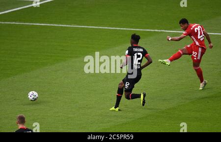 City Of Berlin, Deutschland. 04th July, 2020. Serge Gnabry, scores the goal for the 2: 0 sport, soccer, cup final: season 2019/2020, 04.07.2020 DFB-Pokal final of the men Bayer Leverkusen - FC Bayern Munich, Muenchen Credit: Matthias Koch/POOL/via firosportphoto For journalists only Purposes! Only for editorial use! | usage worldwide/dpa/Alamy Live News Stock Photo