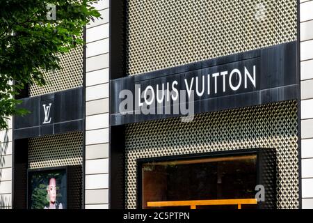 Louis Vuitton - CityCenterDC