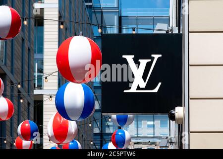Louis Vuitton finally opens in CityCenterDC - Washington Business Journal
