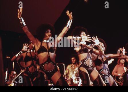 1973 - Isaac Hayes Dancers Perform At The International Amphitheater In Chicago, 10/1973 Stock Photo