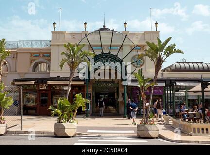 MONTE CARLO, MONACO - MAY 1: The entrance to the world famous Cafe de Paris on May 1, 2013 in Monte Carlo, Monaco. Cafe de Paris is one of the oldest Stock Photo