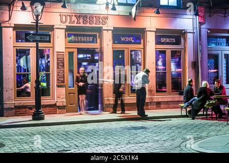 New York City,NYC NY Lower,Manhattan,Financial District,FiDi,Stone Street Historic District,Ulysses,restaurant restaurants food dining cafe cafes,bar Stock Photo