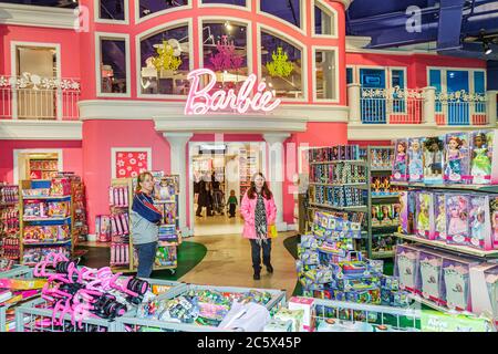 New York City,NYC NY Manhattan,Midtown,Times Square,Toys R Us,toy store chain,shopping shopper shoppers shop shops market markets marketplace buying s Stock Photo