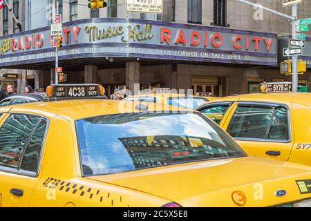 New York,New York City,NYC,Manhattan,Midtown,6th Sixth Avenue of the Americas,Rockefeller Center,Radio City Music Hall,showplace,theatre,theatermarque Stock Photo