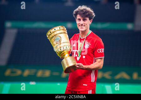 Berlin, Germany, 4 th July 2020,   at the DFB Pokal Final match  FC BAYERN MUENCHEN - BAYER 04 LEVERKUSEN 4-2  in season 2019/2020 , FCB Foto: © Peter Schatz / Alamy Live News / Kevin Voigt/Jan Huebner/Pool   - DFB REGULATIONS PROHIBIT ANY USE OF PHOTOGRAPHS as IMAGE SEQUENCES and/or QUASI-VIDEO -  National and international News-Agencies OUT Editorial Use ONLY Stock Photo