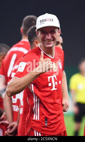 Berlin, Germany, 4 th July 2020,  Thomas MUELLER, MÜLLER, FCB 25  at the DFB Pokal Final match  FC BAYERN MUENCHEN - BAYER 04 LEVERKUSEN 4-2  in season 2019/2020 , FCB Foto: © Peter Schatz / Alamy Live News / Marvin Ibo Güngör/GES/Pool   - DFB REGULATIONS PROHIBIT ANY USE OF PHOTOGRAPHS as IMAGE SEQUENCES and/or QUASI-VIDEO -  National and international News-Agencies OUT Editorial Use ONLY Stock Photo
