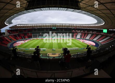 Berlin, Germany, 4 th July 2020,  Stadium inside  at the DFB Pokal Final match  FC BAYERN MUENCHEN - BAYER 04 LEVERKUSEN 4-2  in season 2019/2020 , FCB Foto: © Peter Schatz / Alamy Live News / Matthias Koch/Pool   - DFB REGULATIONS PROHIBIT ANY USE OF PHOTOGRAPHS as IMAGE SEQUENCES and/or QUASI-VIDEO -  National and international News-Agencies OUT Editorial Use ONLY Stock Photo