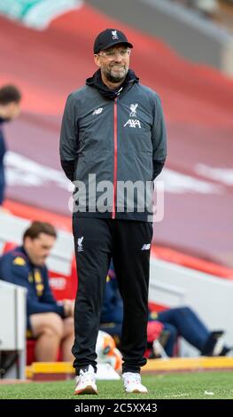 Liverpool. 6th July, 2020. Liverpool's manager Jurgen Klopp is seen during the Premier League match between Liverpool and Aston Villa at Anfield in Liverpool, Britain on July 5, 2020.FOR EDITORIAL USE ONLY. NOT FOR SALE FOR MARKETING OR ADVERTISING CAMPAIGNS. NO USE WITH UNAUTHORIZED AUDIO, VIDEO, DATA, FIXTURE LISTS, CLUB/LEAGUE LOGOS OR 'LIVE' SERVICES. ONLINE IN-MATCH USE LIMITED TO 45 IMAGES, NO VIDEO EMULATION. NO USE IN BETTING, GAMES OR SINGLE CLUB/LEAGUE/PLAYER PUBLICATIONS. Credit: Xinhua/Alamy Live News