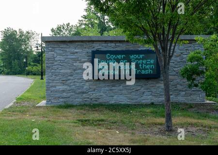 New Overpeck County Park - Cover your cough or sneeze use tissue then throw in trash Stock Photo