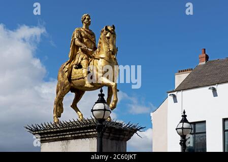 Equestrian statue of King Willam III, erected 1734 in Market Place, Hull, Humberside, East Yorkshire, England UK Stock Photo