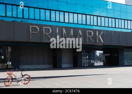 Primark entrance closed on Sunday morning Stock Photo