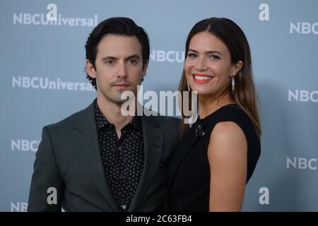 Milo Ventimiglia and Mandy Moore Stock Photo