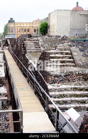 Pre-hispanic ruins of the aztec city of Tenochtitlan situated on the modern Mexico City Stock Photo