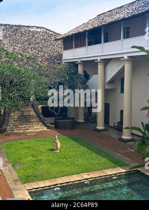 dh Galle fort hotel Asia GALLE FORT SRI LANKA Sri Lankan Colonial Hotels swimming pool courtyard accomodation exterior Stock Photo