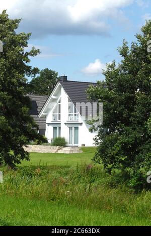 Residential house at the Dümmer lake, Lembruch, Dümmer lake, district Diepholz, Lower Saxony, Germany, Europe Stock Photo