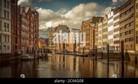 Germany, Hamburg, Nikolaifleet, Deichstrasse, port, HafenCity, Elbphilharmonie Concert Hall Stock Photo