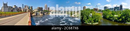 Panoramic view of river and city Minneapolis Mill Power, Minnesota, USA Stock Photo