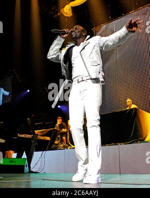 R & B male vocalist Akon opens for Usher at the BankAtlantic Center in ...