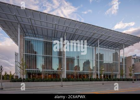 Art Institute of Chicago Modern Wing, designed by Renzo Piano, opened in March 2009 Stock Photo