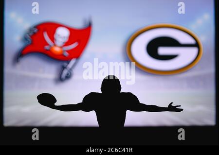 Tampa Bay Buccaneers vs. Green Bay Packers . NFL Game. American Football  League match. Silhouette of professional player celebrate touch down.  Screen Stock Photo - Alamy