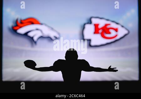 Tampa Bay Buccaneers vs. Kansas City Chiefs. NFL Game. American Football  League match. Silhouette of professional player celebrate touch down.  Screen Stock Photo - Alamy