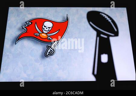 TAMPA BAY, USA, JANUARY 10, 2023: Dallas Cowboys vs. Tampa Bay Buccaneers.  NFL Wild Card Round 2023, Silhouette of Vince Lombardi Trophy for the winne  Stock Photo - Alamy