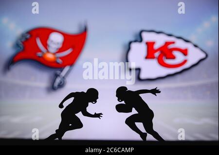 Pittsburgh Steelers vs. Cleveland Browns. NFL match poster. Two american  football players silhouette facing each other on the field. Clubs logo in  bac Stock Photo - Alamy