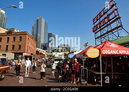 In Public Market, Farmers Market, Pike Place Market, Seattle, Washington, USA, North America Stock Photo
