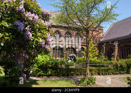 Chester city centre,   courtyard, Cathedral, Cheshire, UK Stock Photo