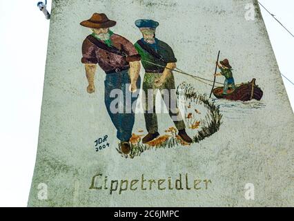 D-Huenxe, D-Huenxe-Krudenburg, Lippe, Lower Rhine, Muensterland, Ruhr area, Hohe Mark Westmuensterland Nature Park, Rhineland, North Rhine-Westphalia, NRW, Treidler, pictorial representation Lippetreidler at an electrical substation, fresco, mural painting Stock Photo