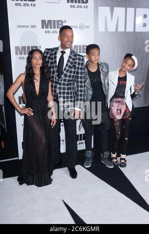 Jada Pinkett Smith, Will Smith, Jaden Smith and Willow Smith attend the 'Men In Black 3' New York premiere at the Ziegfeld Theatre on May 23, 2012 in Stock Photo