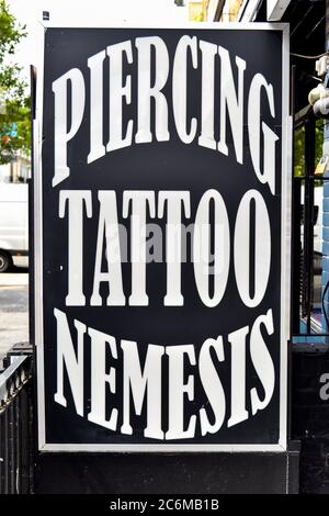 Tattoo Studio Neon Sign – AOOS Custom
