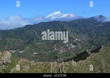 El Palmar Valley and Mount Teide, Teno Massif, Buenavista del Norte, Tenerife Stock Photo