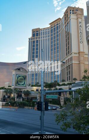 Las Vegas NV, USA. 12th July, 2020. The Palazzo Hotel Tower pictured as it iwill no longer accept reservations on weekdays, beginning July 21 in Las Vegas, Nevada on July 12, 2020. Credit: Damairs Carter/Media Punch/Alamy Live News Stock Photo