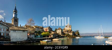 Yvoire  labelled Les Plus Beaux Villages de France.  Lake Leman, Haute Savoie department, Auvergne-Rhone-Alpes. France. Stock Photo