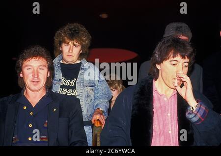 Kenny Jones (The Who, Small Faces) and Bill Wyman (The Rolling Stones) at the gala premiere of the documentary 'Chuck Berry Hail! Hail! Rock 'n' Roll 'in Empire Leicester Square. London, 2/17/1988 | usage worldwide Stock Photo