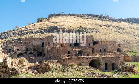 Dereici, Savur, Mardin - January 2020: Abandoned Syriac village of Killit Dereici, near Savur town, in the southeastern Turkey Stock Photo
