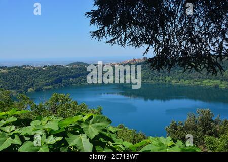 Castelli Romani, Roma, Italy-Lago di Nemi.The Nemi lake seen from one of the numerous viewpoints in the homonymous village Stock Photo