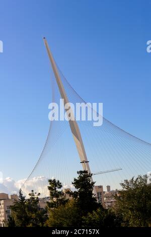 Israel, Jerusalem, Chord Bridge (AKA String Bridge) a Suspension bridge at the entrance to the city designed by Santiago Calatrava Stock Photo