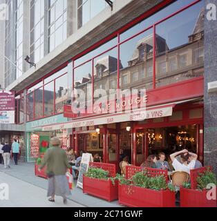 1997, Street scene outside Cafe Rouge, Manchester City Centre, north ...