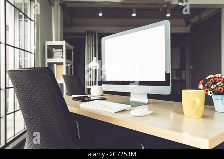 Empty computer monitor screen for design mock up template Stock Photo
