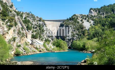 Oymapinar, Turkey - March 2019: Oymapinar Dam with Manavgat river in Antalya Stock Photo